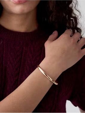 Kate Spade Rose Gold Engraved Bangle